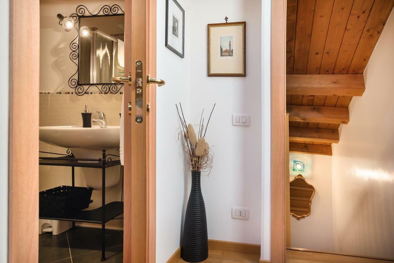 Duplex At The Entrance To Venice 2 Bathroom And Terrace Exterior foto